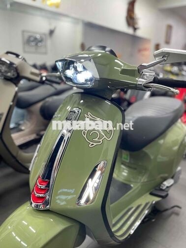Piaggio Vespa 2024 Xanh lá