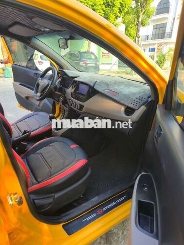 Hyundai i10 SX 2017 1.2L Vàng