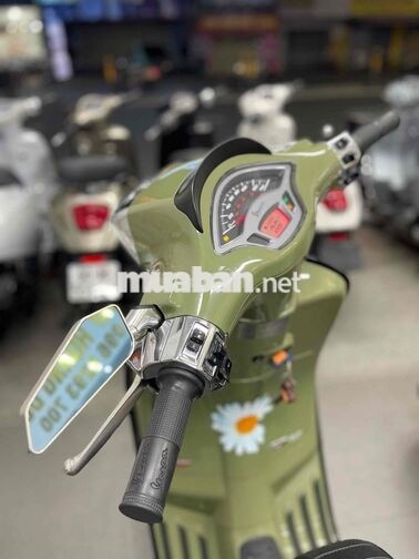 Piaggio Vespa 2024 Xanh lá