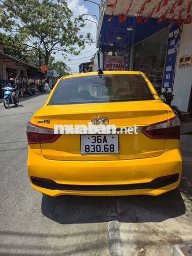 Hyundai i10 SX 2017 1.2L Vàng