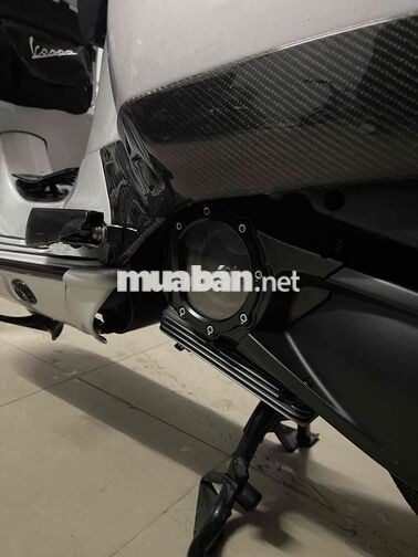 VESPA GTV SEI GIORNI 300 - FULL OPTION