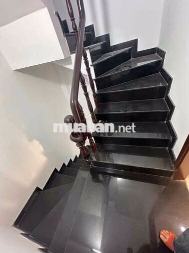 99% NEW 4 Tầng Đúc, 3PN 4WC, Hẻm gần 4m, Khu Lê Văn Quới