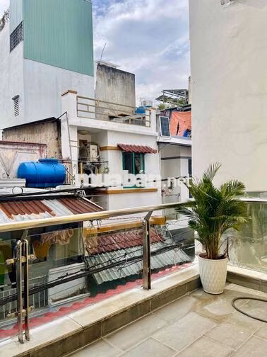 99% NEW 4 Tầng Đúc, 3PN 4WC, Hẻm gần 4m, Khu Lê Văn Quới