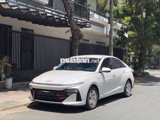 Hyundai Accent 2024 Số sàn Trắng