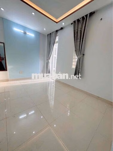 99% NEW 4 Tầng Đúc, 3PN 4WC, Hẻm gần 4m, Khu Lê Văn Quới
