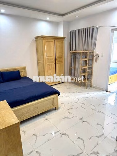 CHO THUÊ CĂN HỘ 2 PN CÓ CỬA SỔ FULL NỘI THẤT P. 4 GIÁ 6.5 TRIỆU/THÁNG