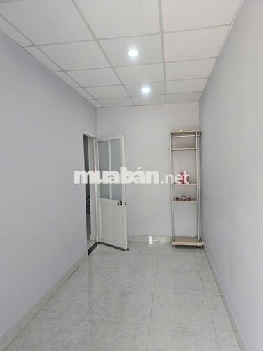 Bán nhà đẹp mới tặng nội thất hẻm 326 đường Bùi Minh Trực P6 Q8