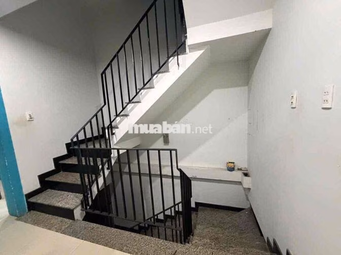 Cho thuê gấp NHÀ MẶT TIỀN KDC KIM SƠN, Q.7