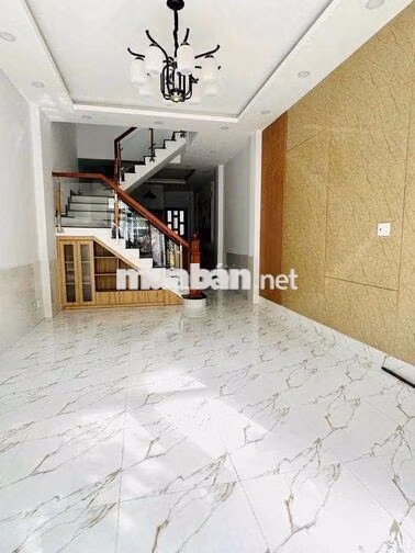 nhà 1 trệt 2 lầu Cách ngã 6 An Phú, Thuận An 1,5 km, đường 7m