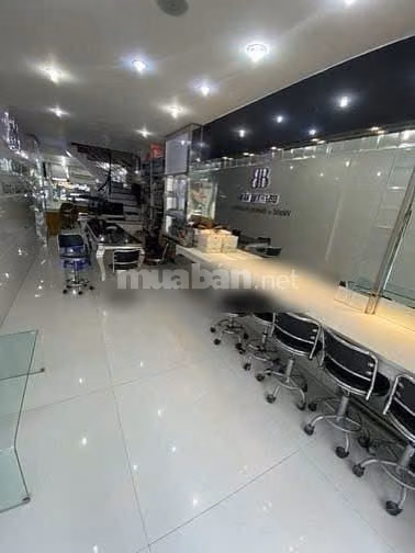 BÁN GẤP NHÀ 2 MẶT TIỀN HUỲNH VĂN BÁNH PHÚ NHUẬN GIÁ TỐT