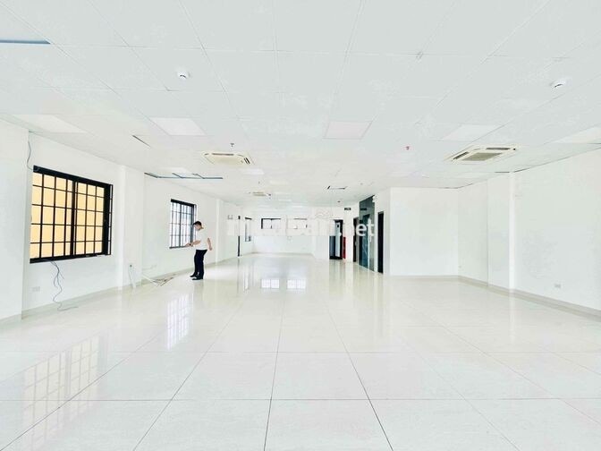 Cho thuê văn phòng tại Kim Mã 160m2 giá chỉ từ 22t giá cực rẻ
