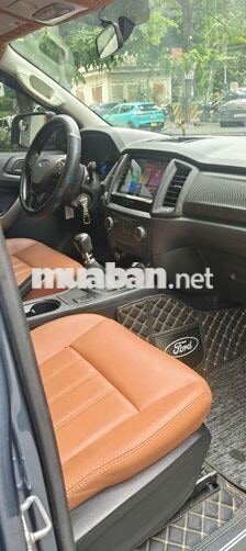 Ford Ranger XLS 2019 Số sàn Xanh thiên thanh
