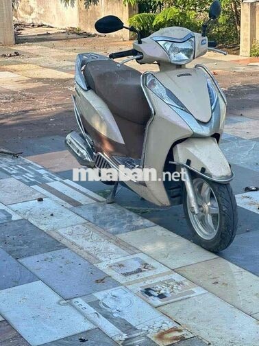 Honda Lead 2016 Vàng kem
