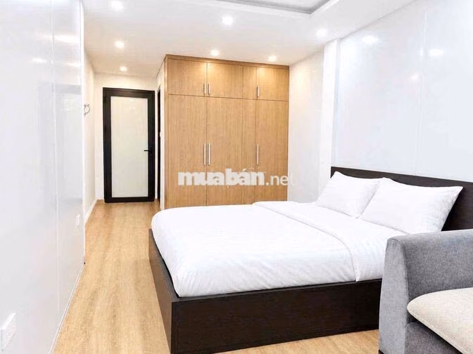 CHO THUÊ NHÀ 4 TẦNG CÓ THANG MÁY – 180 XÃ ĐÀN, ĐỐNG ĐA – FULL NỘI THẤT