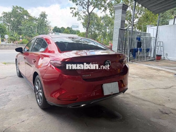 Mazda 3 Luxury 2022 Đỏ 28.000km lướt chuẩn km