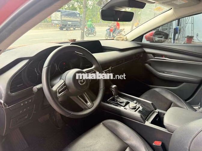 Mazda 3 Luxury 2022 Đỏ 28.000km lướt chuẩn km