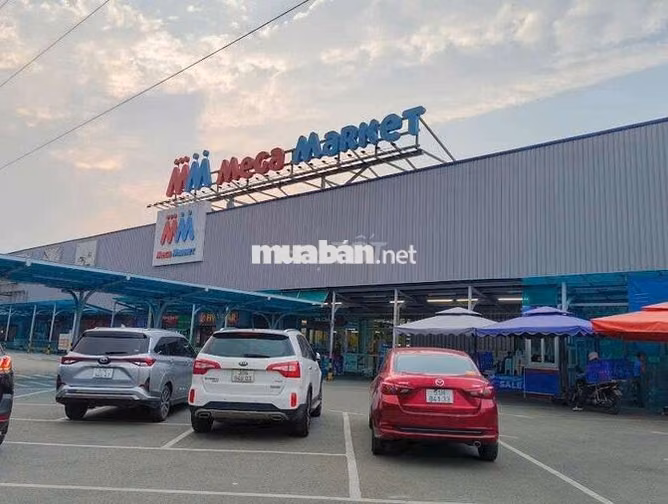 BÁN NHÀ CẤP 4 –TÂN THỚI HIỆP QUẬN 12 – HXH – CÁCH MEGAMARKET 200M