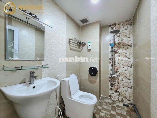 CĂN HỘ 2PN 1PK FULL NT (MGR) - THANG MÁY - CỬA SỔ - SÁT ĐH HIU & VHU