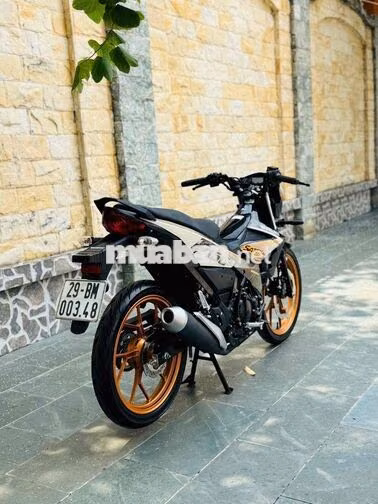Suzuki Satria F150i 2023 Đen 260 km mới cứng zin