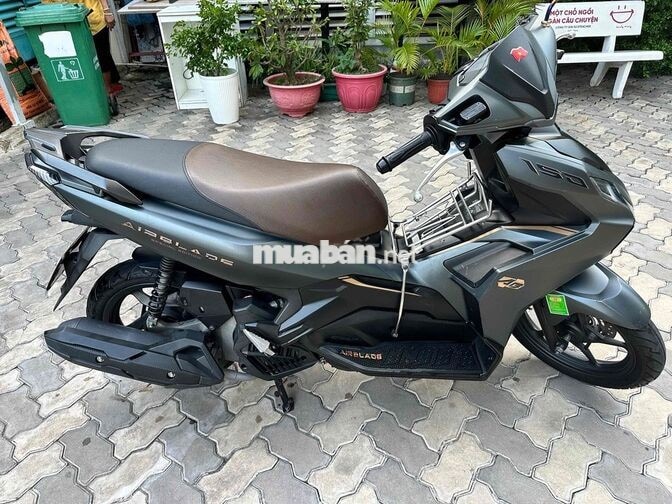 Honda Air Blade 150cc Xám đen Thắng ABS