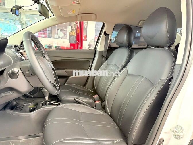Mitsubishi Attrage Premium 2024 Trắng 5 chỗ