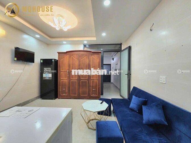 CĂN HỘ 2PN 1PK FULL NT (MGR) - THANG MÁY - CỬA SỔ - SÁT ĐH HIU & VHU