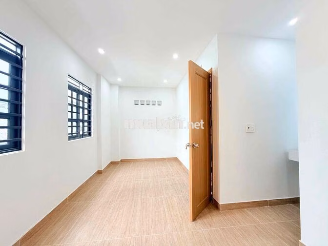 NHÀ SHR 3 TẦNG MỚI CẦN BÁN GẤP NHỈNH HƠN 2 TỶ