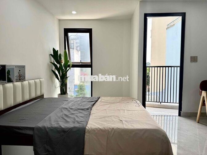 CĂN HỘ CAO CẤP GIÁ RẺ - BAN CÔNG MÁY GIẶT RIÊNG - CÔNG VIÊN LÀNG HOA