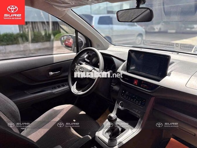 Toyota Avanza Premio 1.5G 2024 Bạc 58.000 km