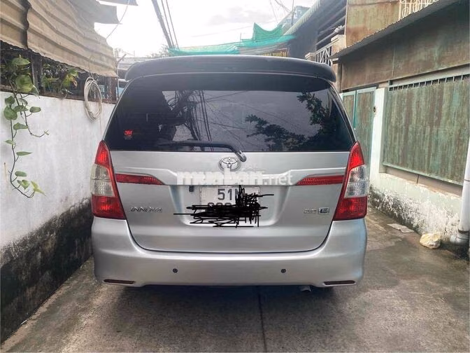 Toyota Innova 2.0E 2016 Số sàn Bạc