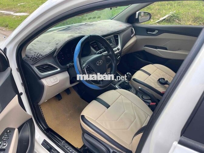 Hyundai Accent 2018 Số sàn Trắng