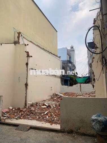 61M2 - CHỈ 4.6 TỶ - NGANG LỚN 5M - NGAY BỐN XÃ - GIÁP TÂN PHÚ