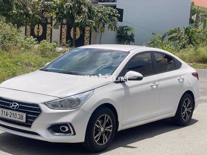 Hyundai Accent 2018 Số sàn Trắng