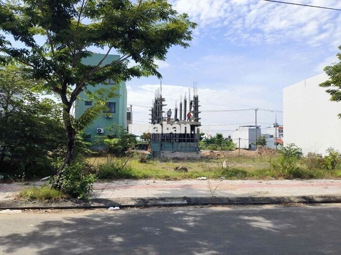Bán đất nền Nam Hòa Xuân Đường Đầm Sen 9 B2.127 dt 100m2 Giá 3,8 tỷ