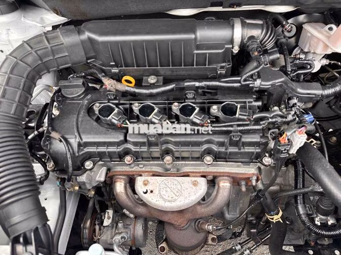 Suzuki XL7 7 chỗ Số tự động Trắng
