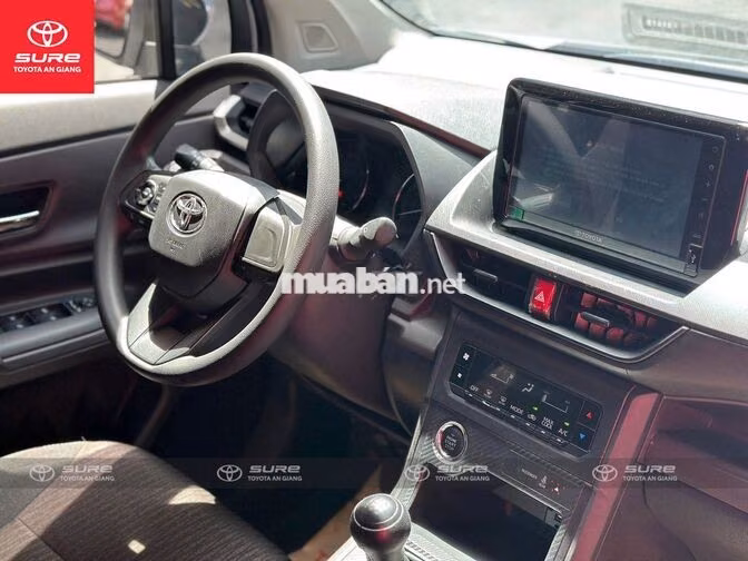 Toyota Avanza Premio 1.5G 2024 MT (xe tập lái)
