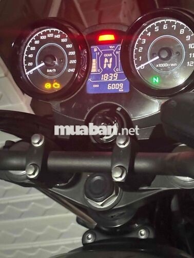 Kawasaki Z650RS 2024 Xám 6000km