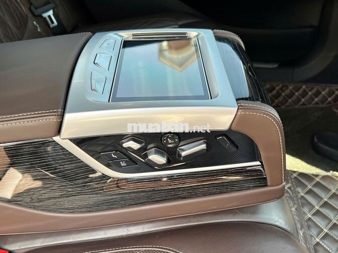 BMW 740Li 2020 Xanh 4 vạn km