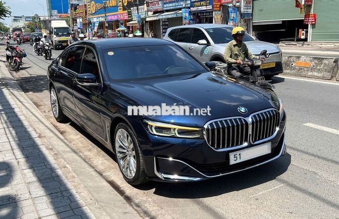 BMW 740Li 2020 Xanh 4 vạn km