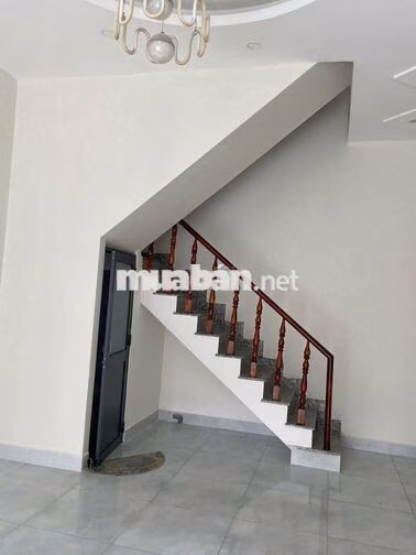 Cho thuê Nhà MT, 4.5 x 10m, T+2L, 02PN, 2WC