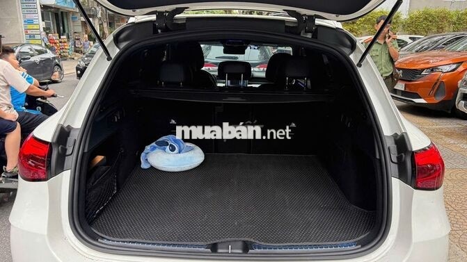 Mercedes-Benz GLC300 4Matic 2025 Trắng 9.xxx km
