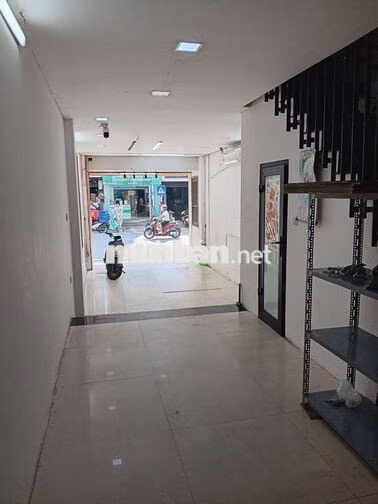 cho thuê cửa hàng kd phố bạch mai