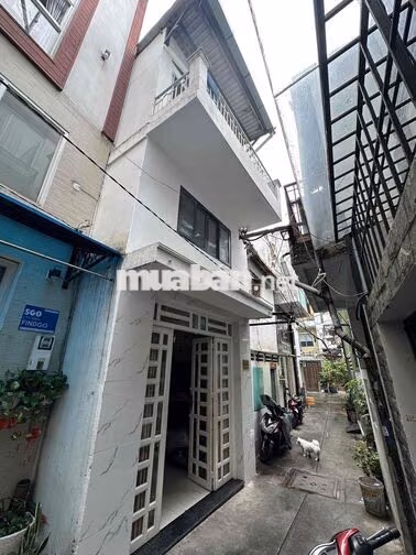 bán nhà chính chủ 3,5x8,2,trệt 2 lầu