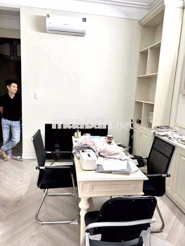 Chính chủ cho thuê nhà mặt phố 110 Tuệ Tĩnh