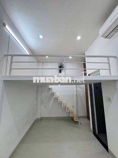 GÁC CAO ĐẦY ĐỦ NỘI THẤT NGAY TRUNG TÂM QUẬN 3