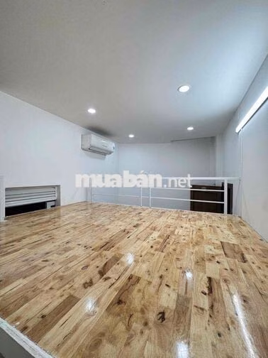 GÁC CAO ĐẦY ĐỦ NỘI THẤT NGAY TRUNG TÂM QUẬN 3
