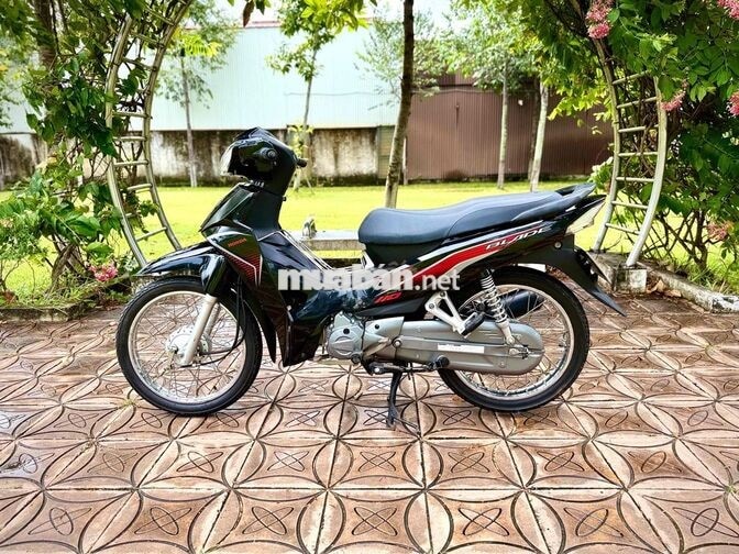 🛵Honda Blade 110 Đk 2017 Máy Zin Êm Chính Chủ
