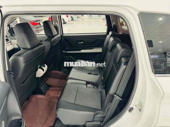 Toyota Veloz Top 1.5CVT 2025 Trắng 4700 km
