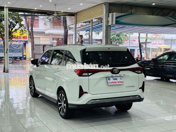 Toyota Veloz Top 1.5CVT 2025 Trắng 4700 km