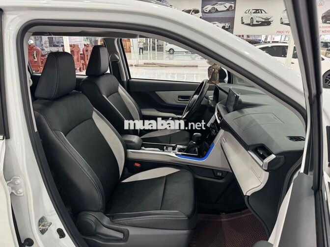 Toyota Veloz Top 1.5CVT 2025 Trắng 4700 km